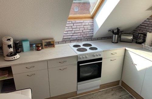 Wittenberge Apartment | Best-Preis Ferienwohnung mit Netflix, Self-Check-In, eBike Ladestation im Fahrradraum, WLAN - direkt am Elberadweg im Herzen von Wittenberge