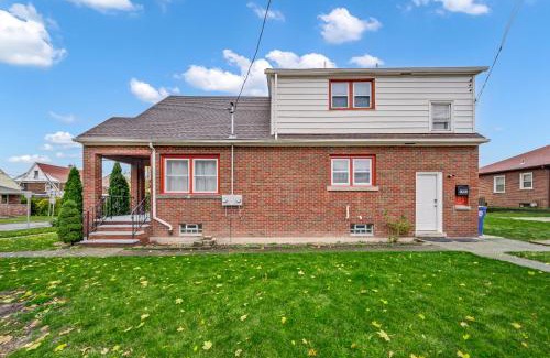 Niagara Falls House | Best S T R in Niagara Falls NY