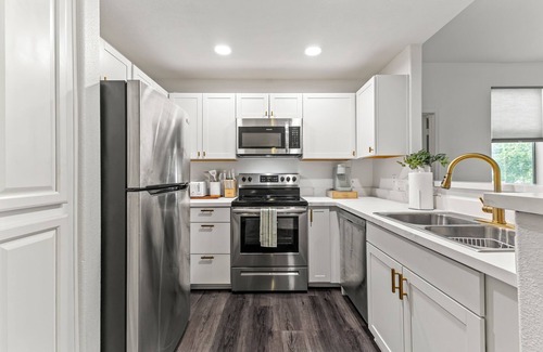 Central Scottsdale Condo | Best Scottsdale location. Shopping, Food, Golf, near