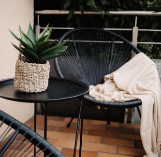 Poppenhausen Apartment | BEST STAY Haus Martina im Herzen der Rhön - 3 einzelbuchbare moderne Wohnungen für 2-8 Personen, Terrasse, Balkon, Garten, Ski und E-Bike Keller, Lounge, freies Wlan, familienfreundlich