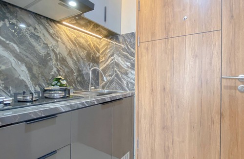 Duren Sawit Apartment | Best Studio Apartment At Gateway Park Lrt City Jatibening