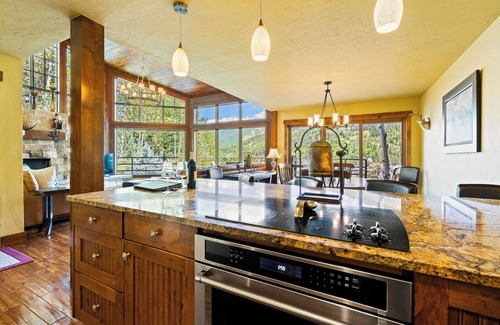 Vail House | BEST VALUE IN VAIL-Walk to Lifts, Spacious Platinum Home, Views! Private Hot Tub