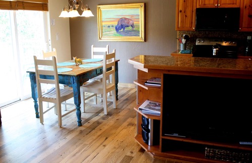 Mountain Village Condo | Best Value! Quick Stroll to Ski Lifts and seasonal free Chondola!