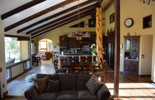 Bend House | BEST VIEW in BEND and located close to town