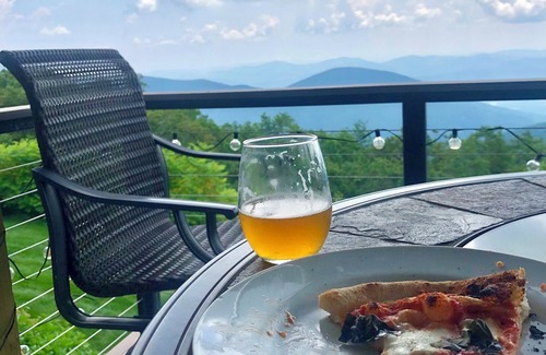 Nellysford Condo | Best views! 2 Floors