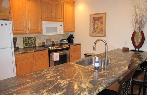 Eames Farm Condo | Best Waterview Of Egg Harbor - Fully Appointed 2 Bedroom Ground Level Condo