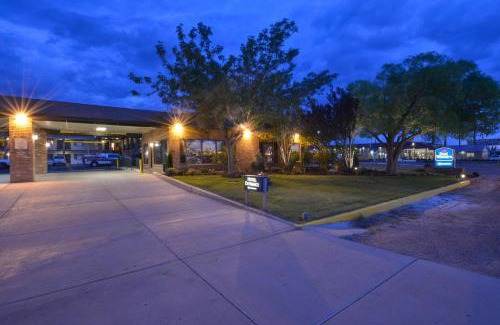 Holbrook Hotel | Best Western Arizonian Inn