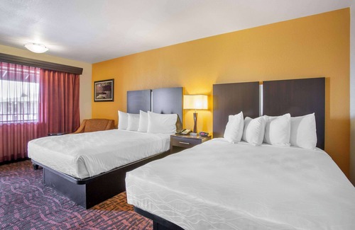 Holbrook Hotel | Best Western Arizonian Inn