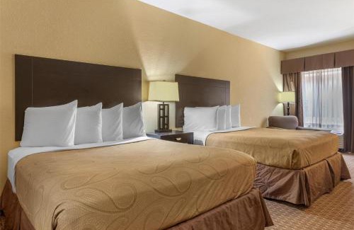 Bastrop Hotel | Best Western Bastrop Pines Inn