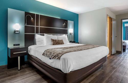 Homewood Hotel | Best Western Carlton Suites