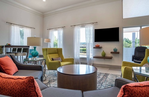 Homewood Hotel | Best Western Carlton Suites