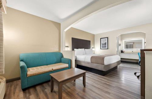 Northport Hotel | Best Western Catalina Inn
