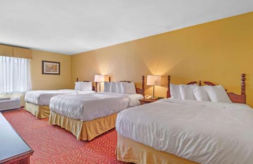 Springfield Hotel | Best Western Clearlake Plaza