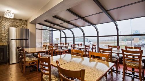 Rolla Hotel | Best Western Coachlight