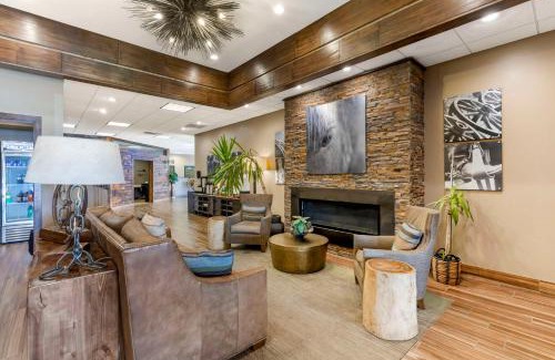 Rawlins Hotel | Best Western Cotton Tree Inn