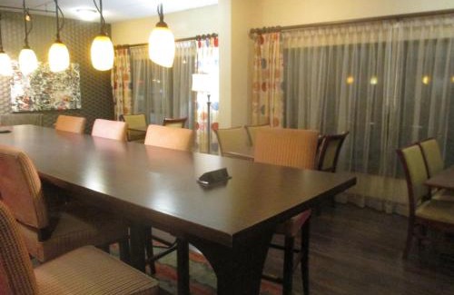 Effingham Hotel | Best Western Delta Inn