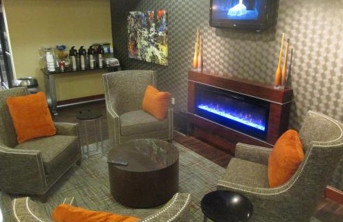 Effingham Hotel | Best Western Delta Inn
