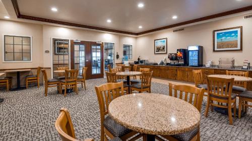 Scott City Hotel | Best Western El-Quartelejo Inn & Suites