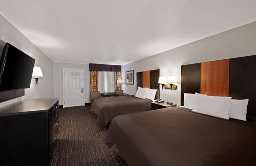 Grove City Hotel | Best Western Executive Inn