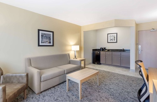 Glenview Hotel | Best Western Glenview -Chicagoland Inn and Suites