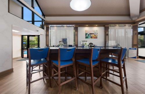 Coliseum Central Hotel | Best Western Hampton Coliseum Inn