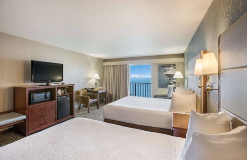 St Ignace Hotel | Best Western Harbour Pointe Lakefront