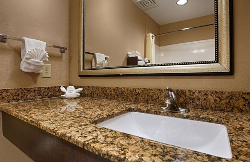 Lake Charles Hotel | Best Western Inn & Suites - Lake Charles