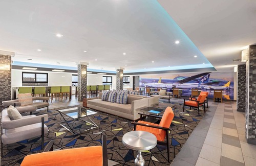 Burbank Hotel | Best Western Inn & Suites - Midway Airport