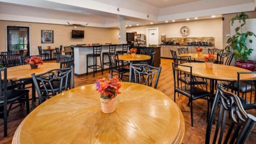 Johnson City Hotel | Best Western Johnson City Inn