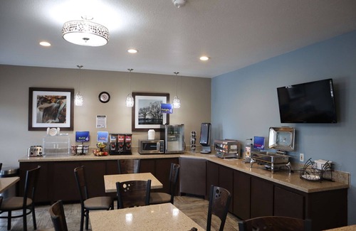 Montgomery Hotel | Best Western Lake Conroe Inn