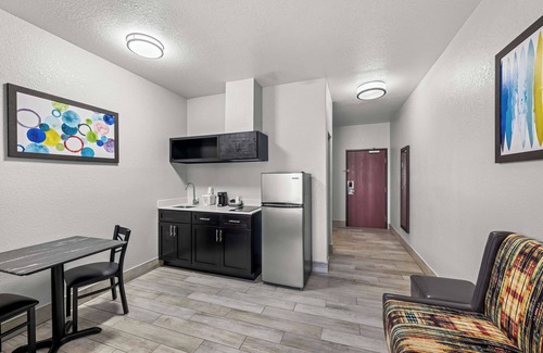 Big Spring Hotel | Best Western Palace Inn & Suites
