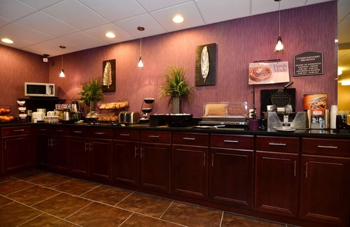 Plover Hotel | Best Western Plover-Stevens Point Hotel & Conference Center