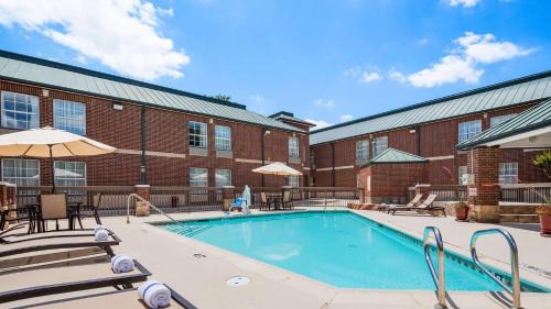 Dallas Hotel | Best Western Plus Addison/Dallas Hotel