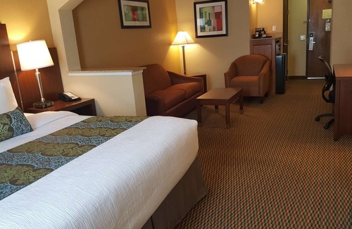 Oakland Hotel | Best Western Plus Airport Inn & Suites