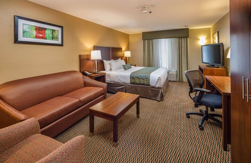 Oakland Hotel | Best Western Plus Airport Inn & Suites