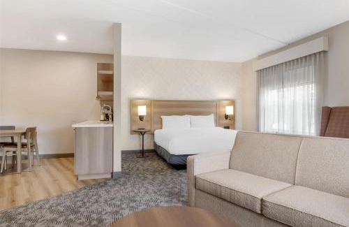 Bridgewater Hotel | Best Western Plus Bridgewater Hotel & Convention Centre