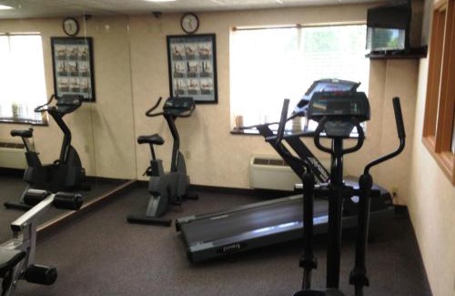Burlington Hotel | Best Western Plus Burlington Inn & Suites