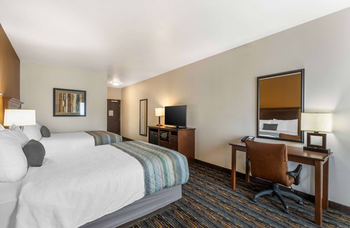 Casper Hotel | Best Western Plus Casper Inn & Suites