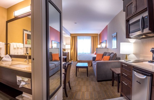 Fort St. John Hotel | Best Western Plus Chateau Fort St. John