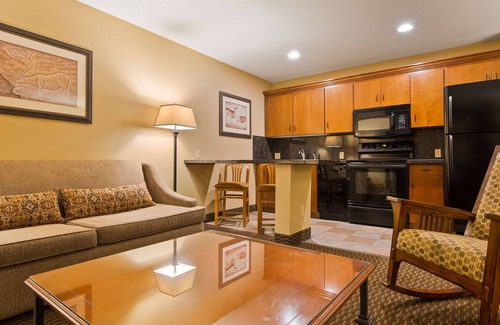 Craig Hotel | Best Western Plus Deer Park Hotel & Suites