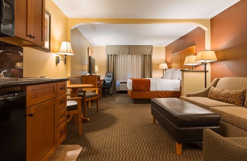 Craig Hotel | Best Western Plus Deer Park Hotel & Suites