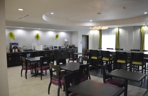 Dilley Hotel | Best Western Plus Dilley Inn & Suites