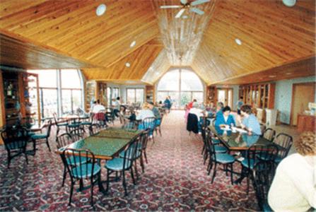 Mackinaw City Hotel | Best Western Plus Dockside Waterfront Inn