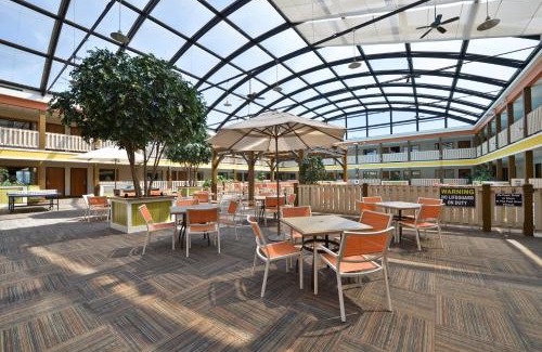 Dubuque Hotel | Best Western Plus Dubuque Hotel and Conference Center