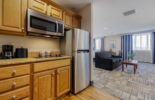 Dubuque Hotel | Best Western Plus Dubuque Hotel & Conference Center