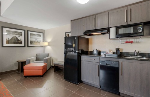 Regina Hotel | Best Western Plus Eastgate Inn & Suites