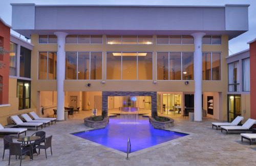 Biggs Field Hotel | Best Western Plus El Paso Airport Hotel & Conference Center