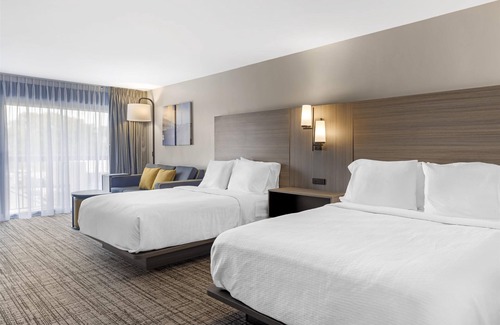 West Dundee Hotel | Best Western Plus Elgin - Chicago