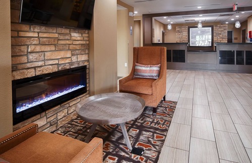 Southside Hotel | Best Western Plus Elmendorf Hotel/San Antonio Hotel