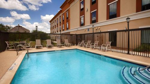 Southside Hotel | Best Western Plus Elmendorf Hotel San Antonio Hotel